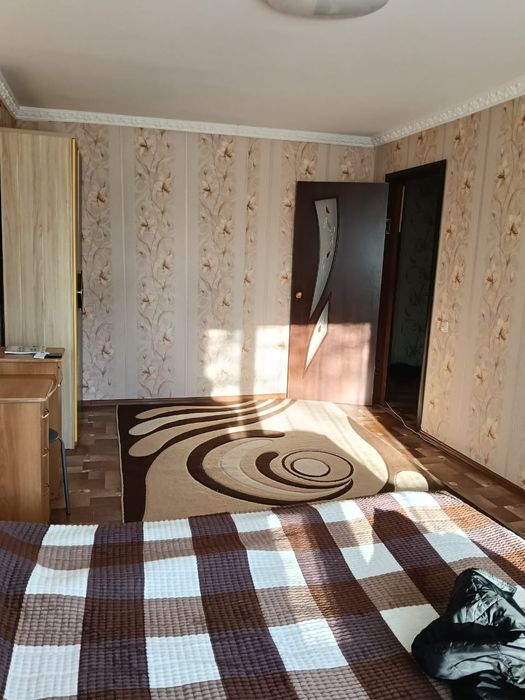 Продам квартиру 3 комнатную