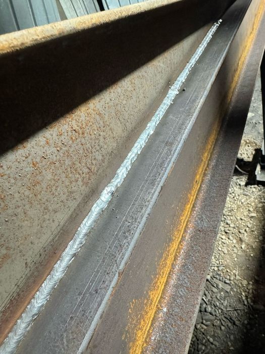 Vand structuri metalice cu montaj sau fara montaj  Livram in toată tar