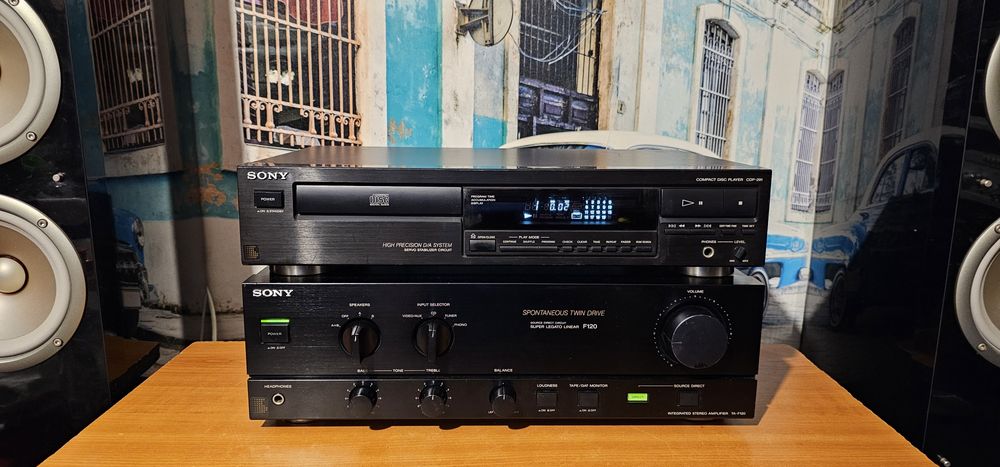 Muzica la cd player Sony CDP 291 sau amplificator statie Sony TA F 120