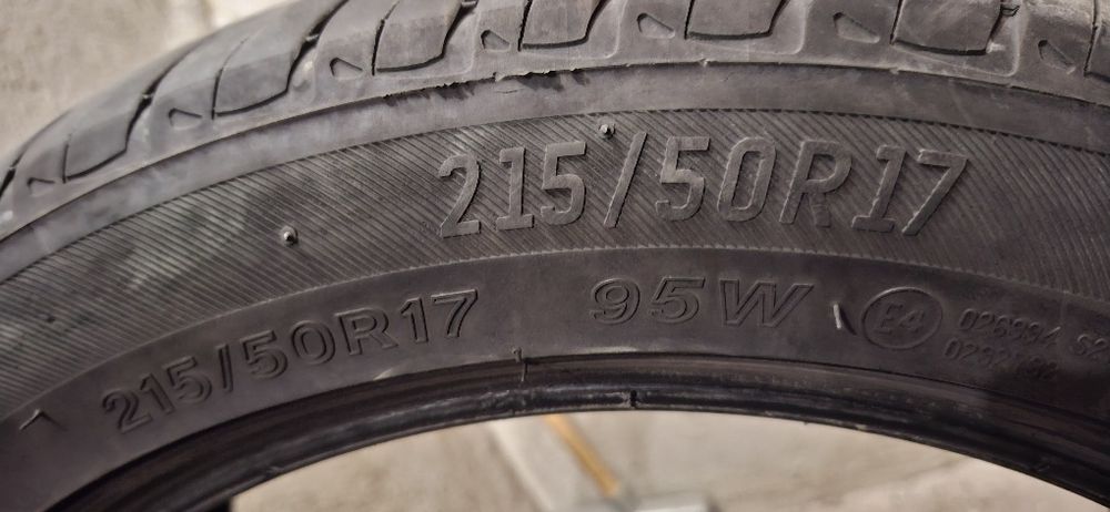 Единична бройка гума 215/50/17"