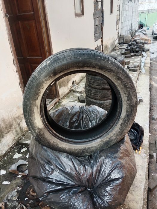 Продам комплект шины на 235/55/18