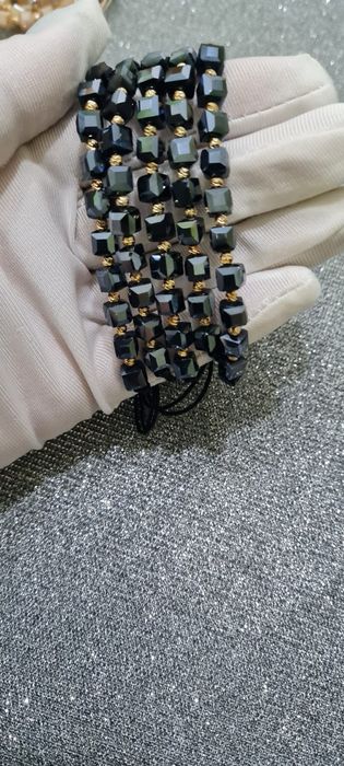 Продам браслеты.золотая нить.