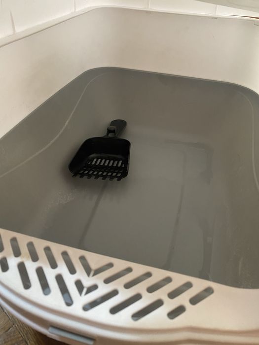 Туалет для кошек с совком вместе