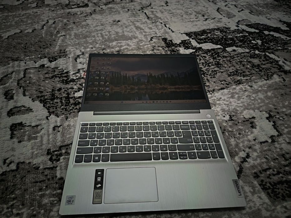 Lenovo Core i3 10 - avlod 16/ 256 holati yaxshi