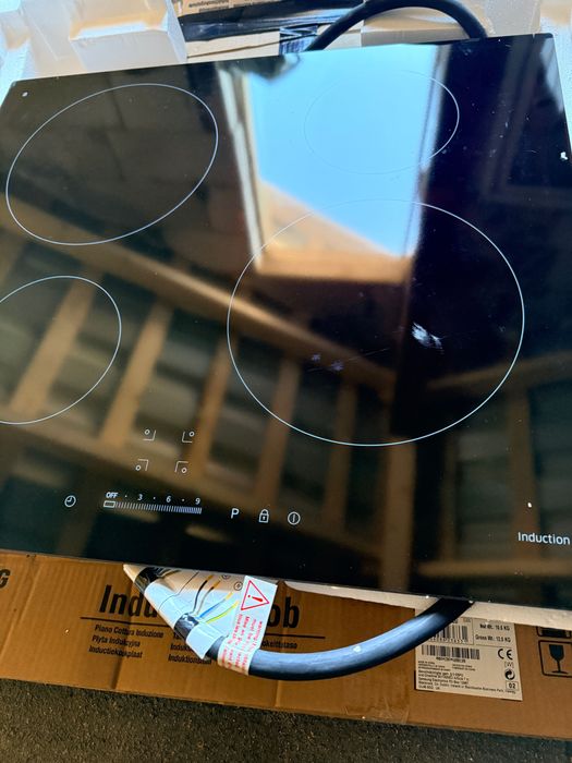 Plita inductie Samsung NZ64H37070K,