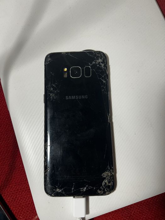 Samsung galaxy S8 и Samsung galaxy S4
