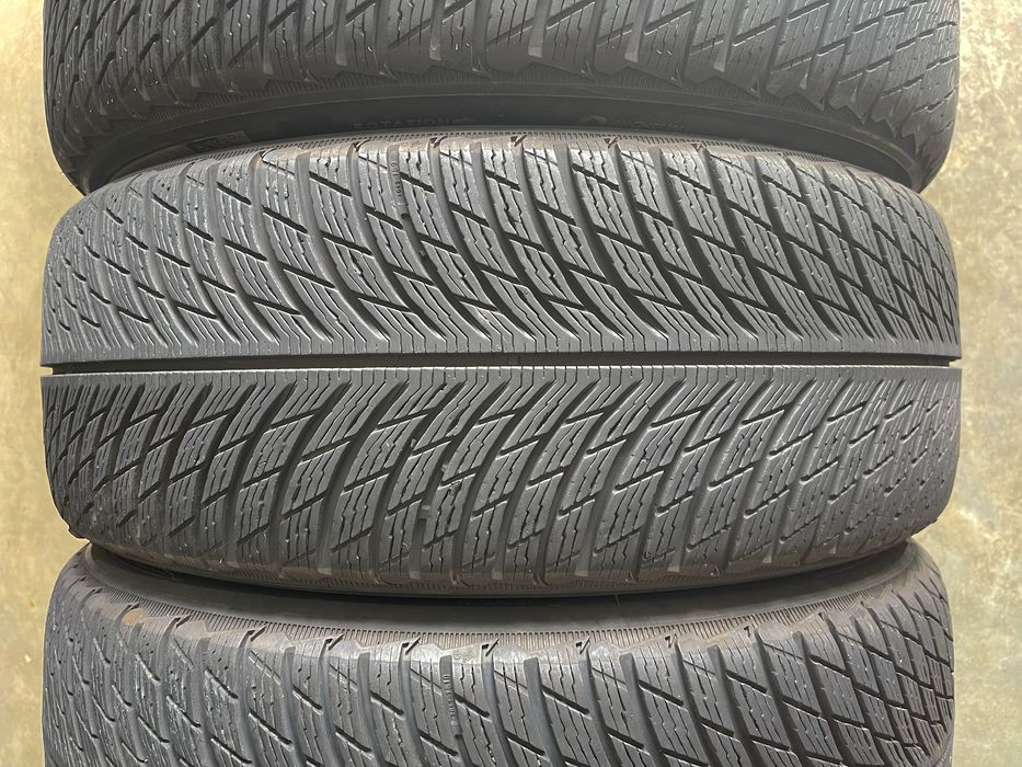 Set Anvelope Cauciucuri ca NOI Michelin 235 50 R19 Iarna Profil 7.5mm