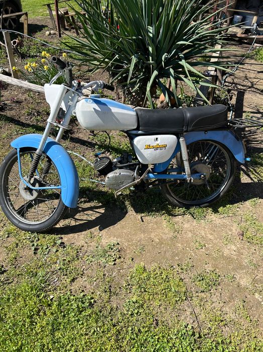 Продавам два мотора Балкан 50