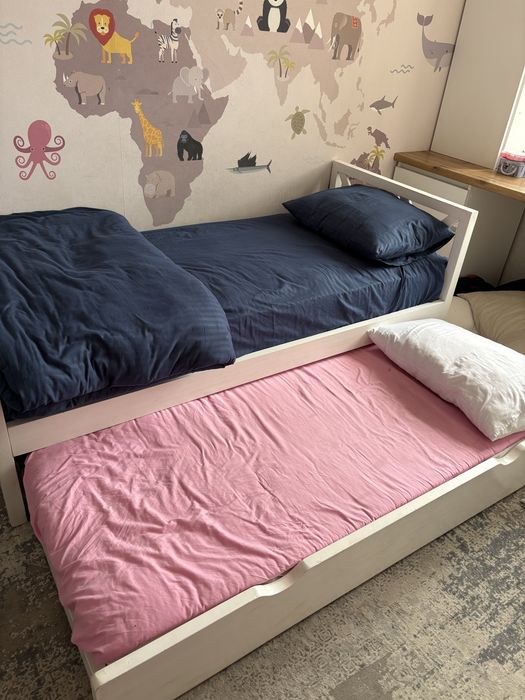 Деревянный кровать