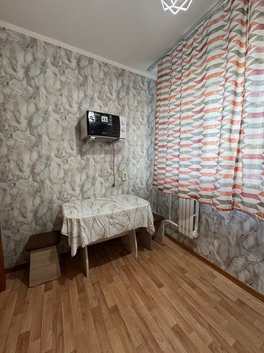 1 кв. 4 ре спальных месть, просторная