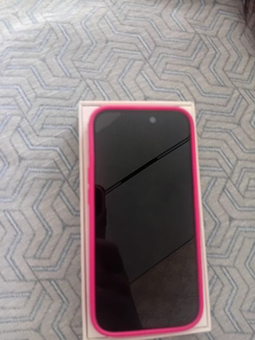 Продам айфон 15