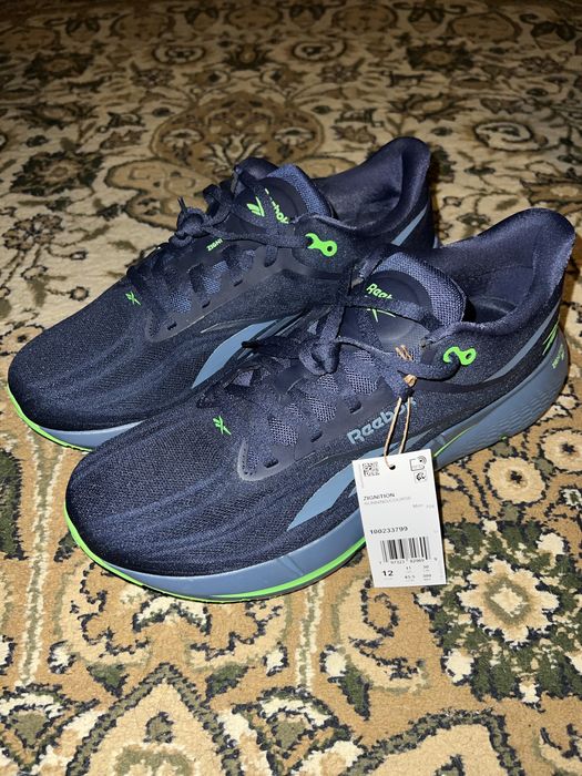 Новые беговые кроссовки Reebok Zignition