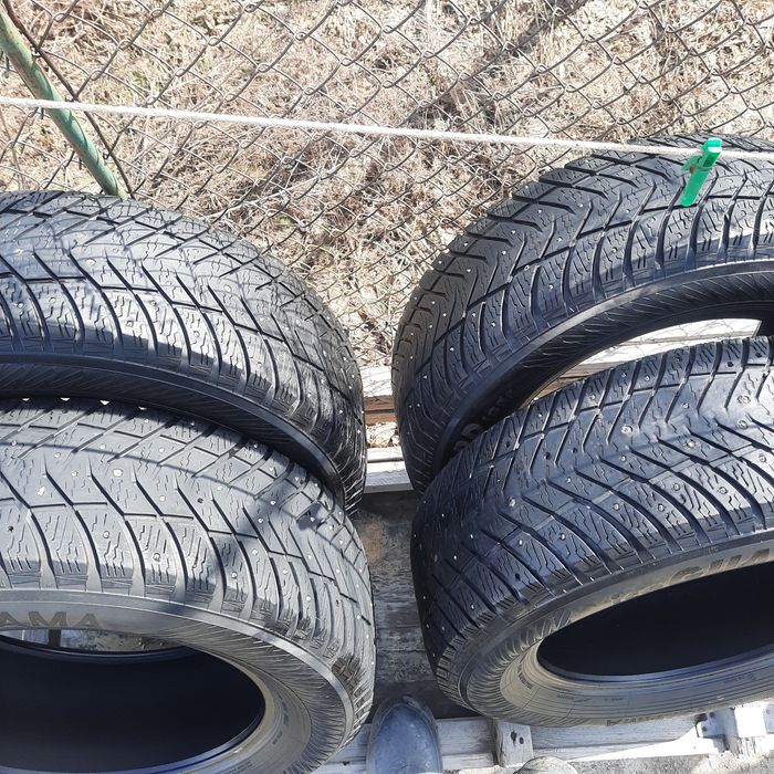 Продам шины Yokohama ice guard ig65