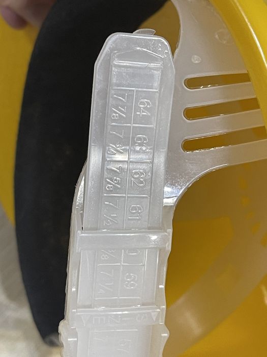 Каска новая