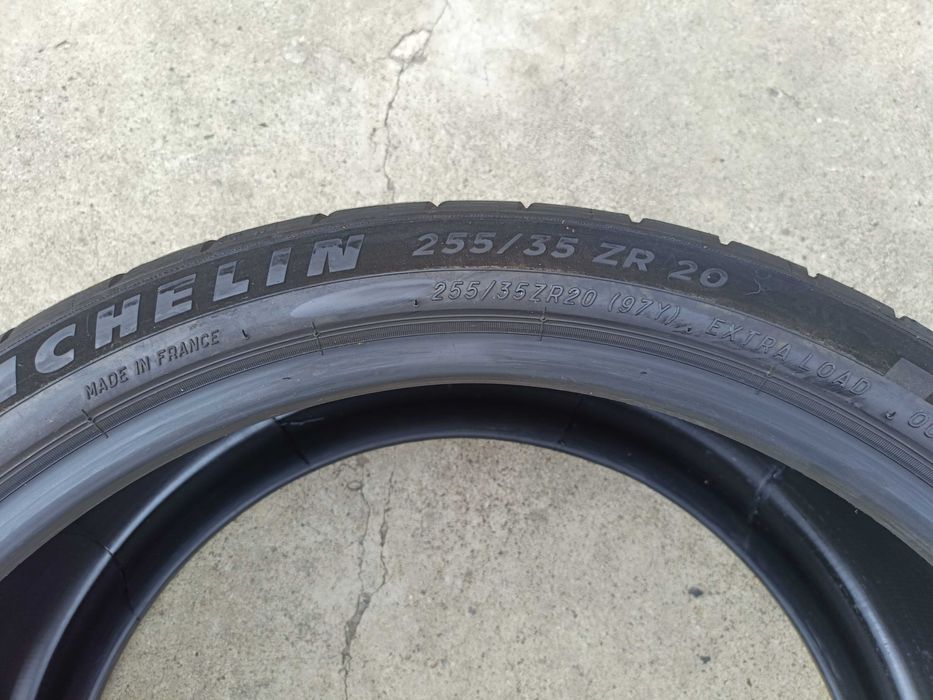 Doua anvelope vara 255 35 20 michelin pilot sport super cup 2 dot 2022