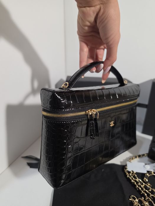 Налична чанта Chanel Vanity Black