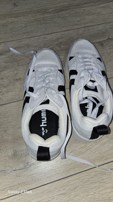 Маратонки Hummel