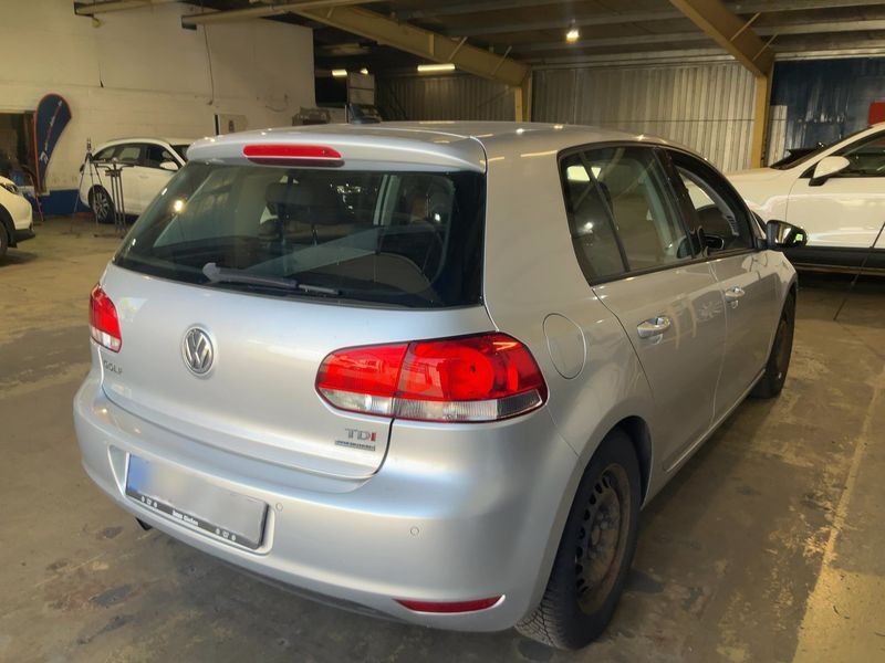 Volkswagen Golf VI 1.6 TDI Trendline BlueMotion Tech 2011