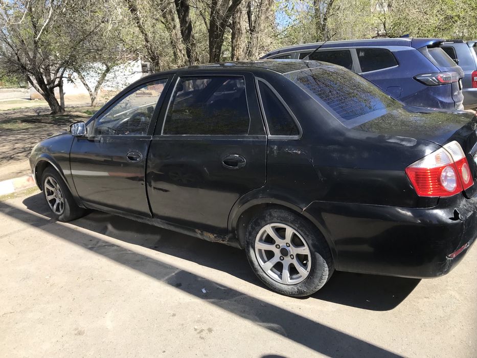 Продам машину Lifan breez