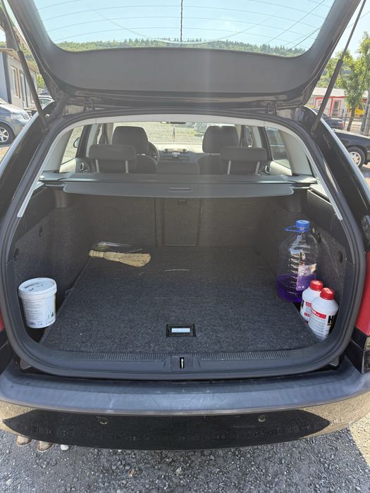 tripla stop spate skoda octavia 2 dezmembrari skoda