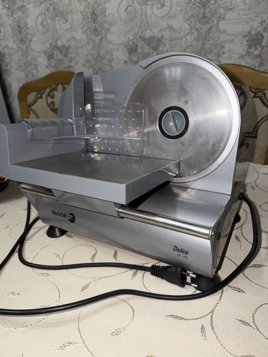 Машинка для резки колбас