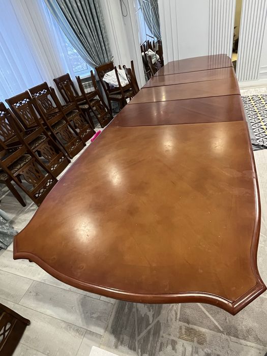 Сапасы мықты 5 метрлік стол сатылады.