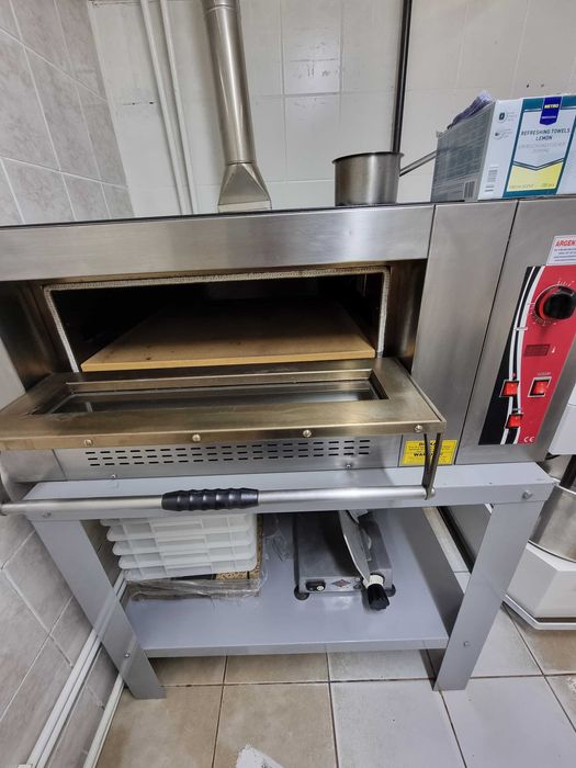 Se vinde Cuptor de Pizza pe gaz