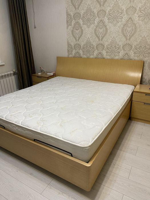 Спальная кровать