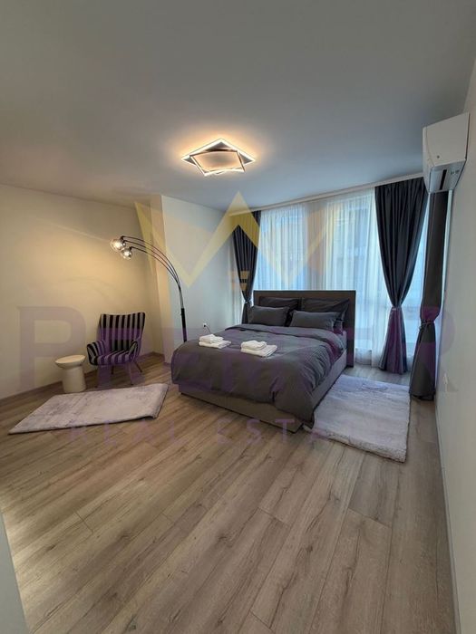 Продава се Тристаен апартамент в Пловдив, Център - 148 кв.м за 2223 €/кв.м - Снимка #5