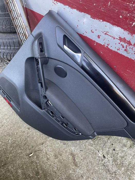 Кори за врати  VW Golf 6