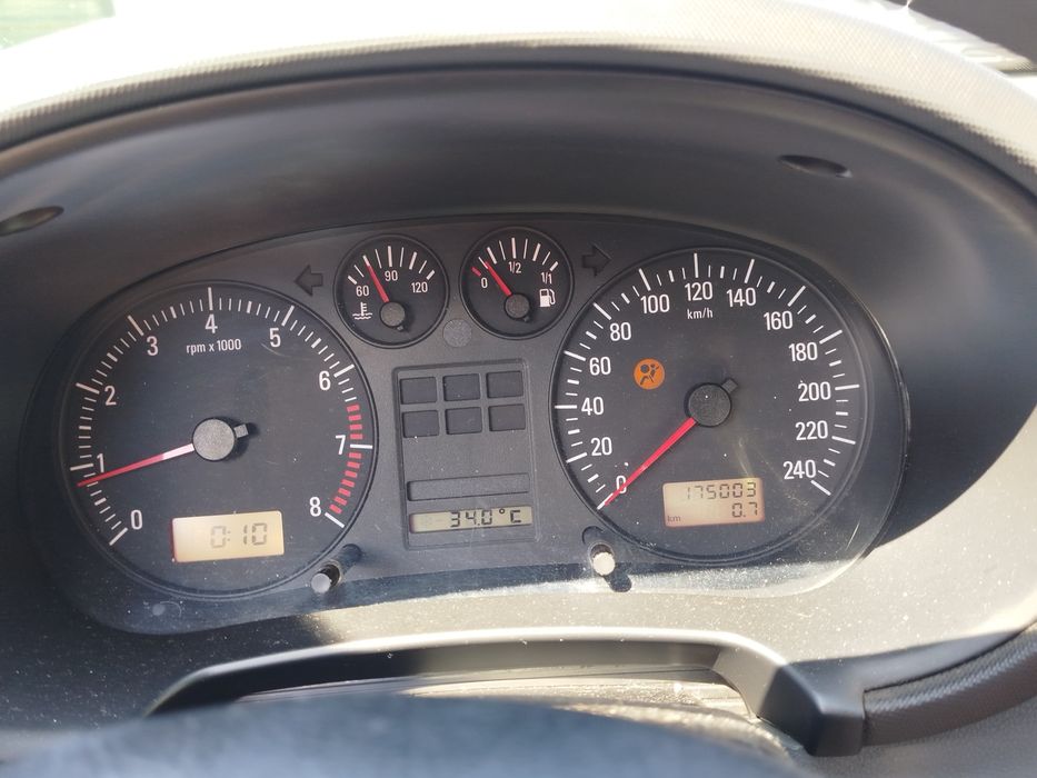 Сеат Толедо 1.6 бензин