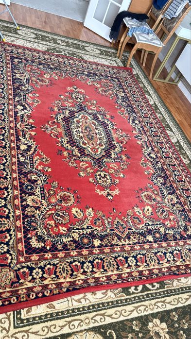 Продам ковры и дорожки