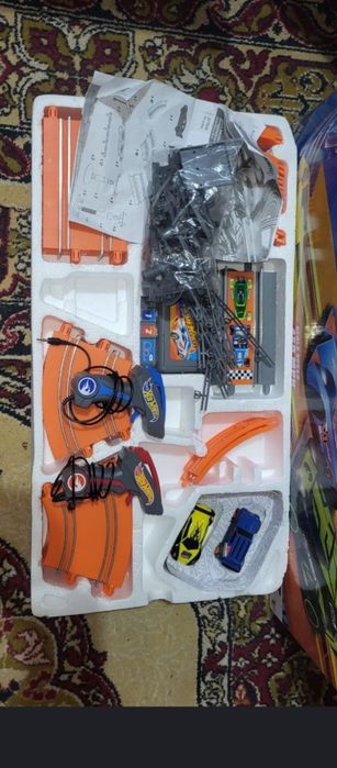 Продаётся трасса hot wheels