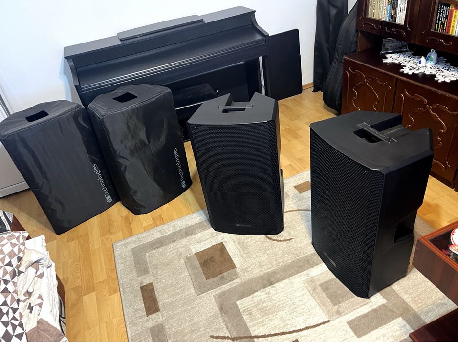 2 boxe active dB Technologies KL15 + huse + stative