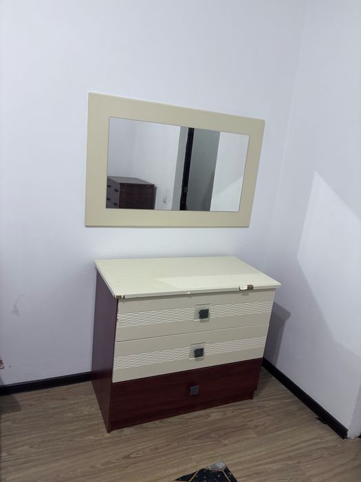 Продаются б/у вещи в хорошем состоянии: