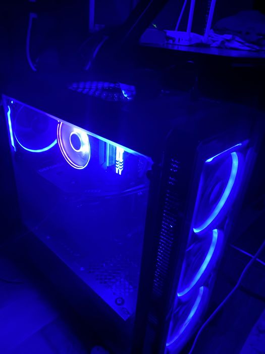Vand pc gaming in stare perfecta