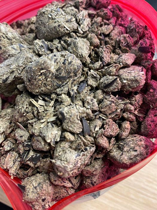 Vindem șrot de floarea-soarelui din Ucraina