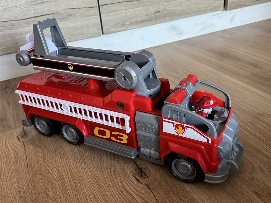 Пожарникарски камион на Маршал/ пес патрул
