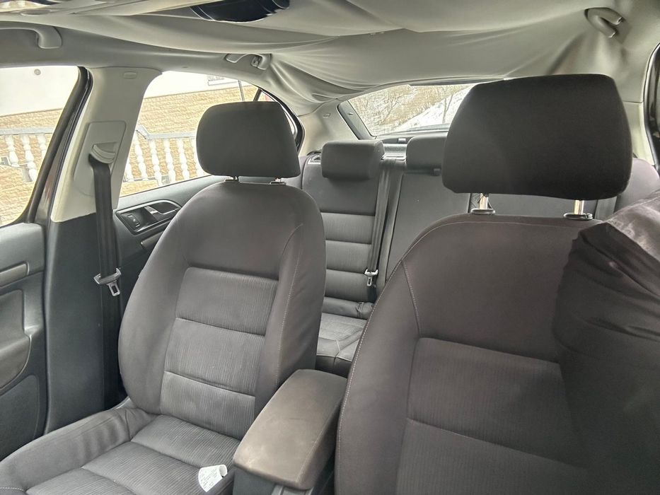 Vând Skoda Octavia 2