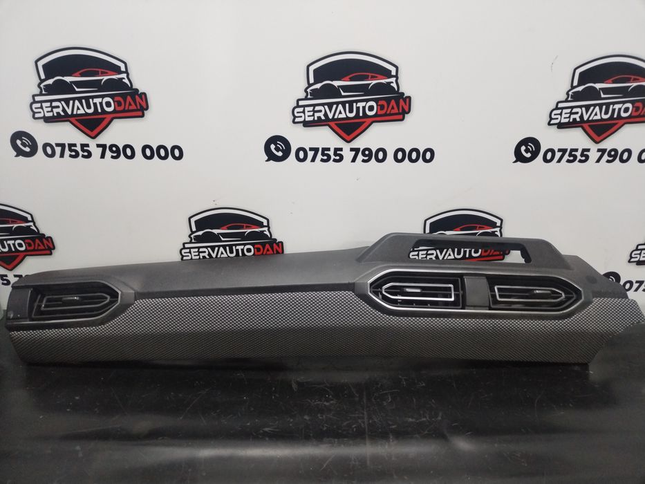 grila centrala fata dacia logan 3 (2020->) 1.0 benzina 2022