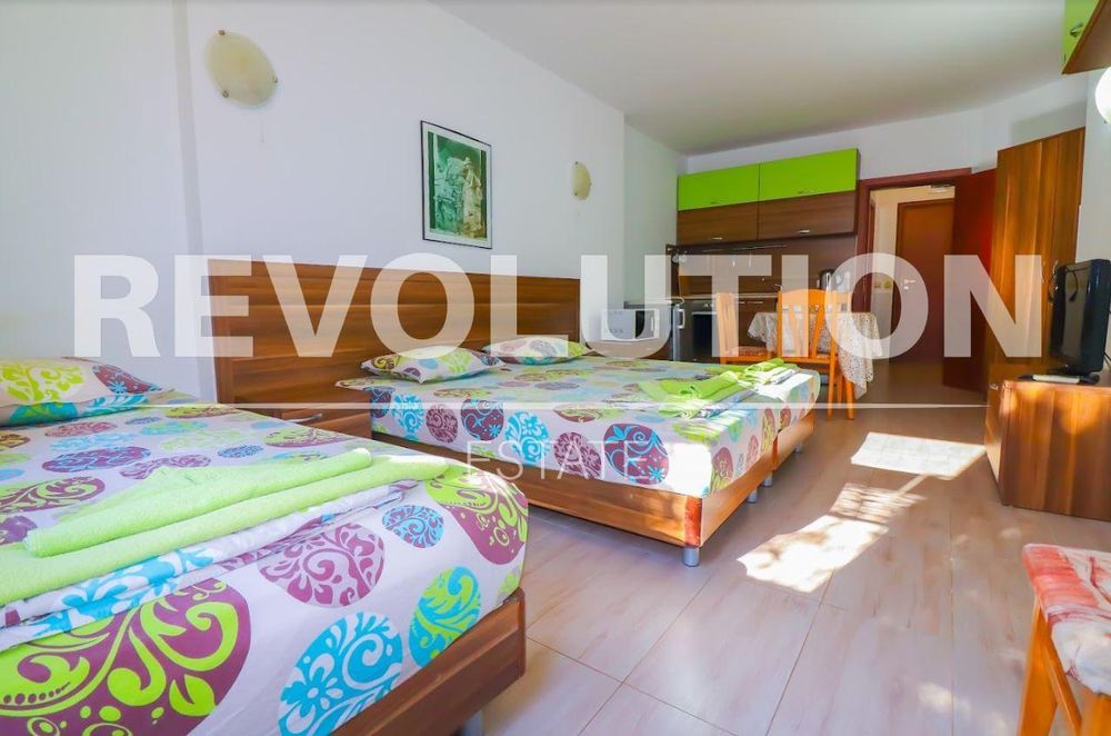 Едностаен апартамент в района на Св.Св. Константин и Елена!