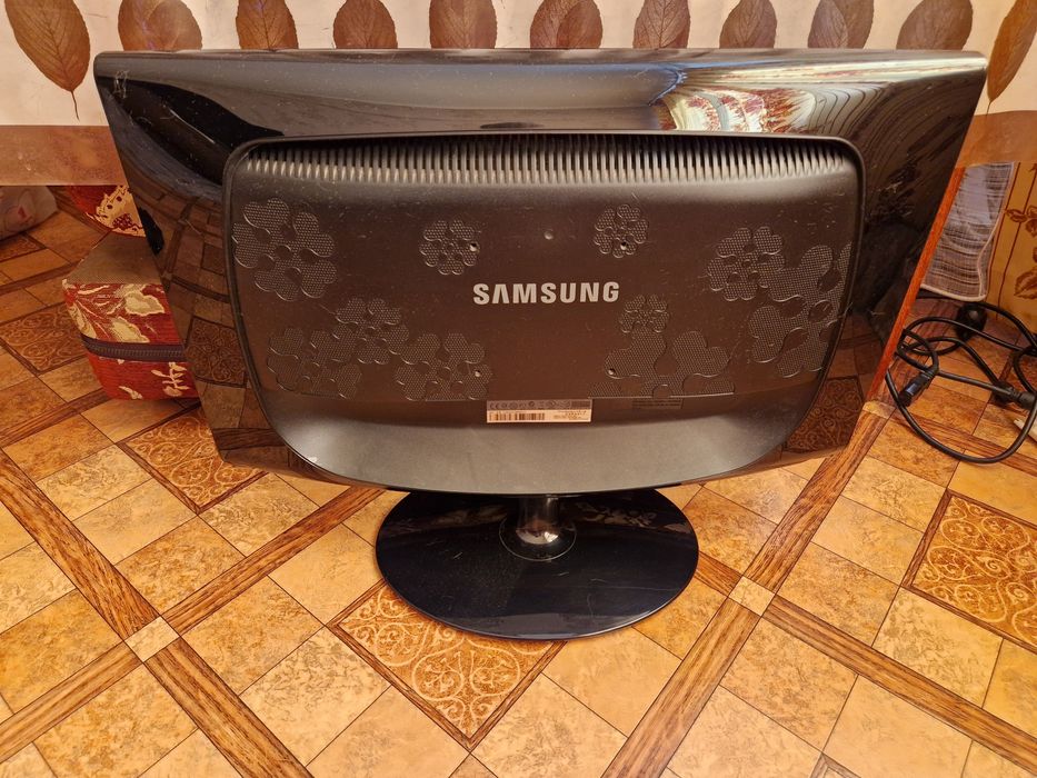 Монитор Samsung 23'