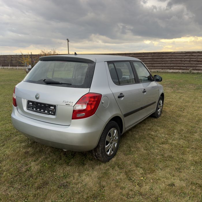 SKODA Fabia 2010 — imagine 3