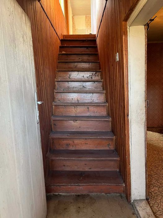 Къща с просторен двор в центъра на село Горица, община Попово