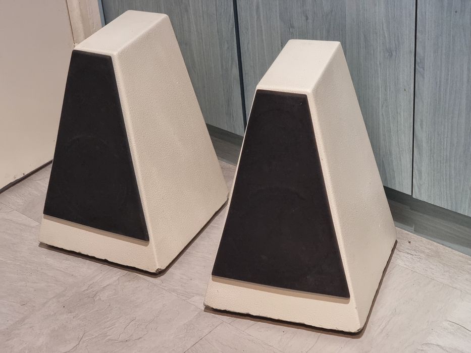 Proba Av Boxe audio Upgrade AVANCE CONCRETE  din beton VIFA MONACOR 4o