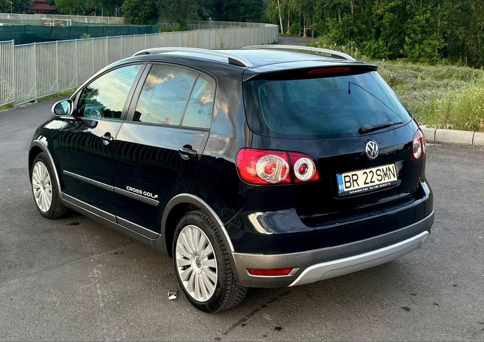 VOLKSWAGEN Golf 2012 — imagine 4