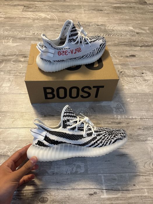 Yeezy Boost 350 V 2 zebra marimi: 42, 43, 44