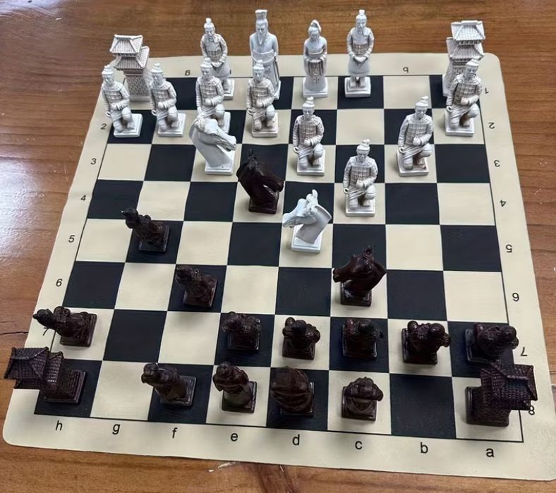 Шахмат.          .