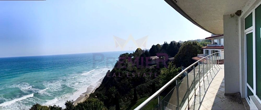 3-стаен в Варна, област-гр.Бяла площ 230 цена 124200