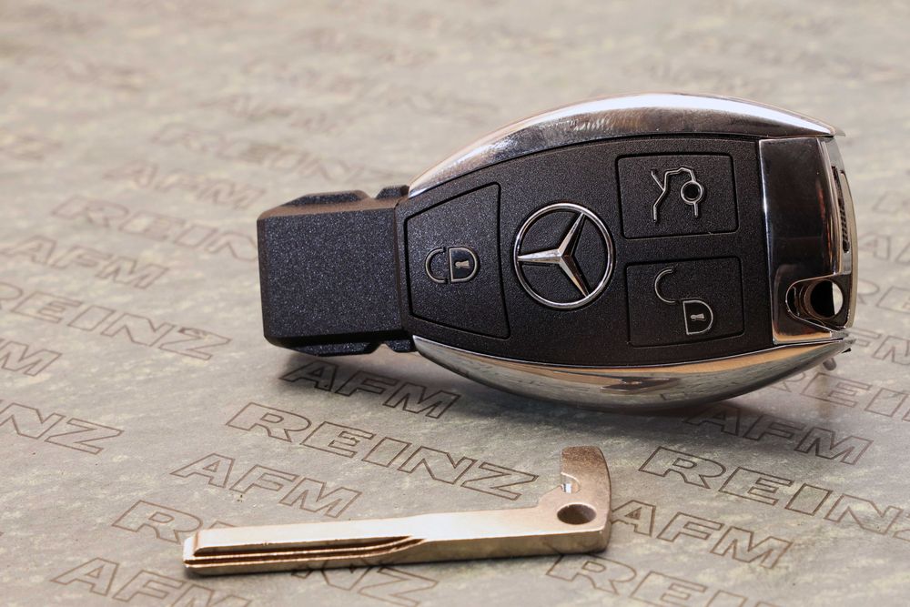 Ключ за Мерцедес ( Mercedes )